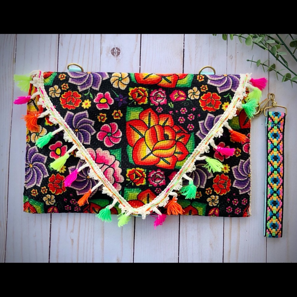 Handmade Mexican Artesanal Crossbody/Clutch